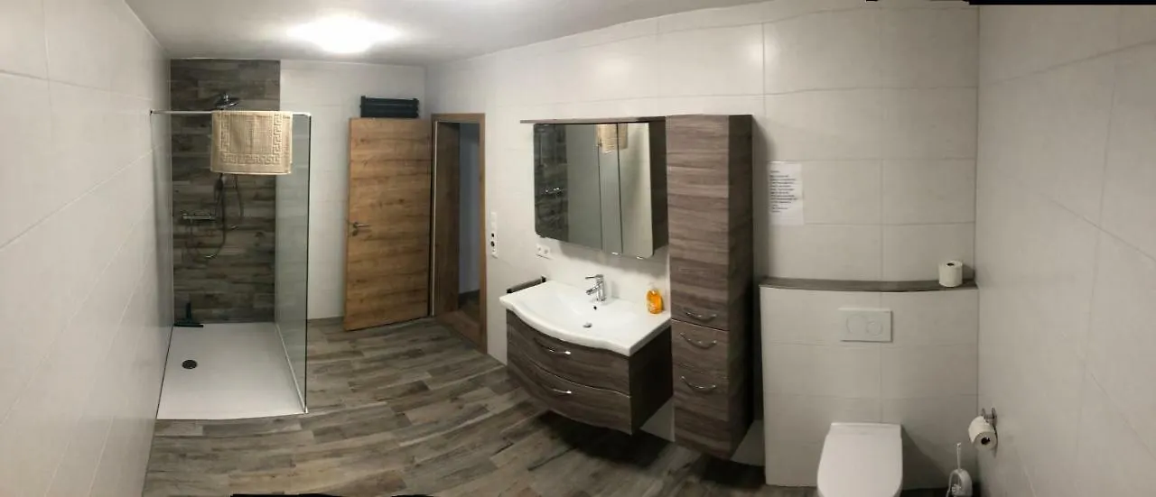 Apartment Landhaus Ferienwohnungen mit Pool und Wellness Neukirchen-Balbini Deutschland