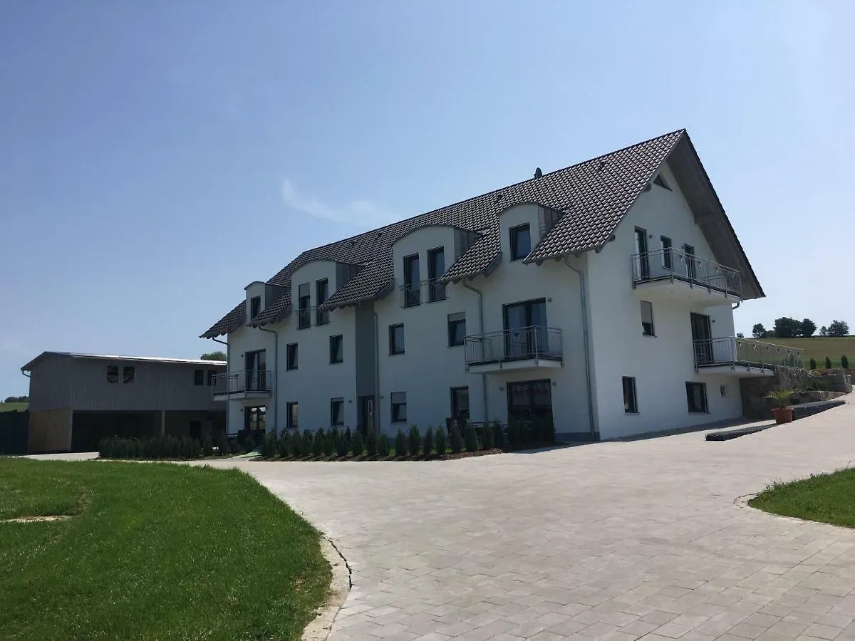 Landhaus Ferienwohnungen mit Pool und Wellness Neukirchen-Balbini 0*,  Deutschland